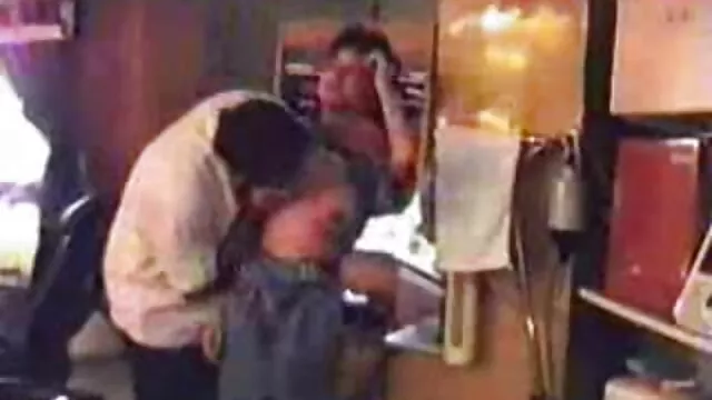 شقراء مواقع اجنبيه اباحيه في سن المراهقة يحصل كبيرة الجنس