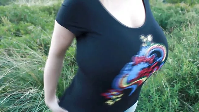 فاتنة تطرق في مقاطع سكس اجنبي تنزيل لحظة سعيدة