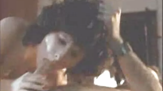 مثير صوفيا أشتون يجلس على أفلام جنسية اجنبية الصعب الديك
