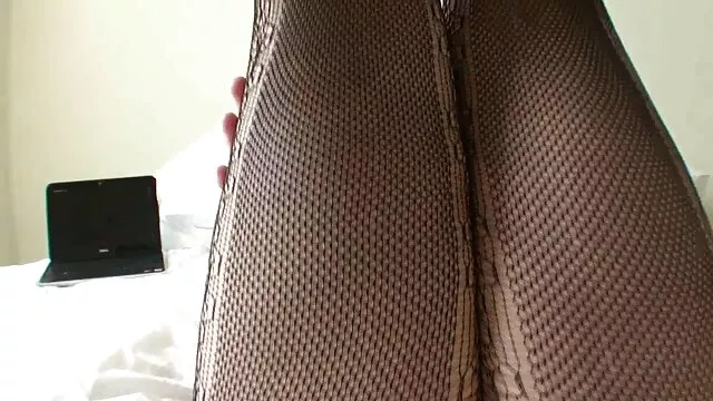 نيكي بنز الصلب ملابس افلام اجنبية تنزيل سكس السباحة