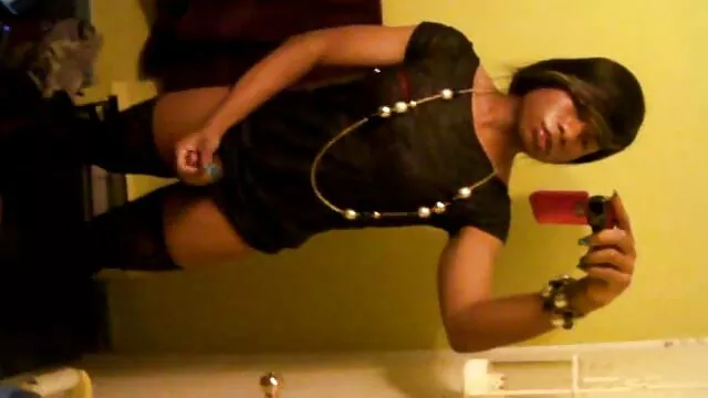 الآسيوية في سن المراهقة افلام سكس اجنبية بدون تحميل يأخذ اثنين من الديوك